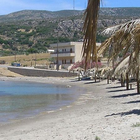 Aloustina Apartments أركانجيلوس المظهر الخارجي الصورة