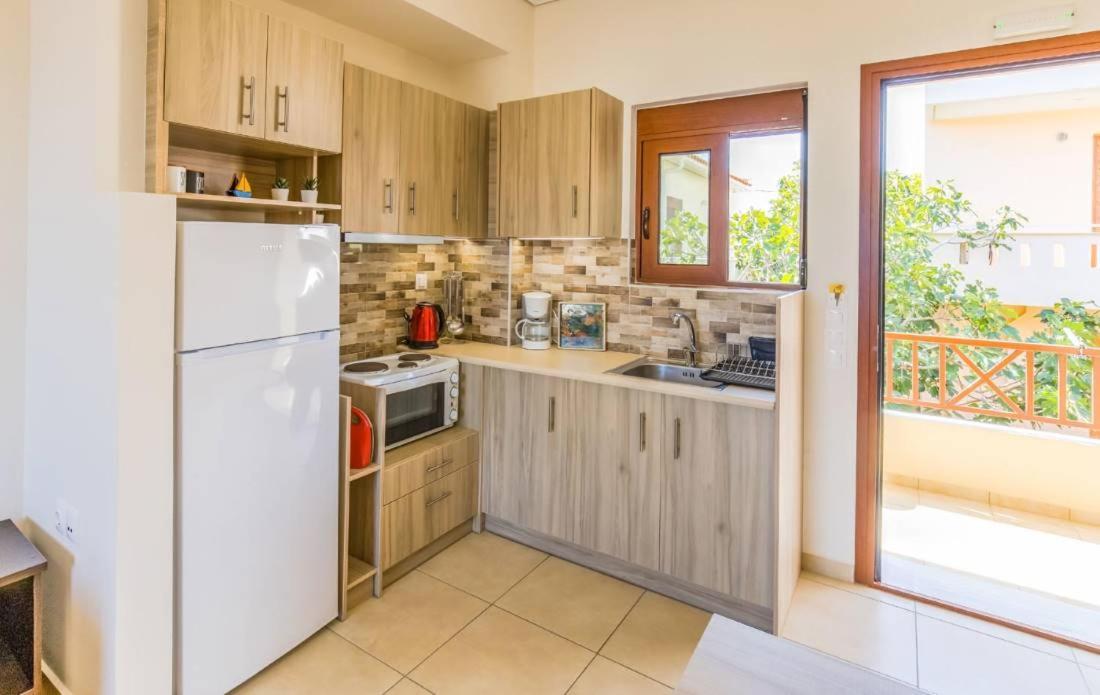 Aloustina Apartments أركانجيلوس المظهر الخارجي الصورة
